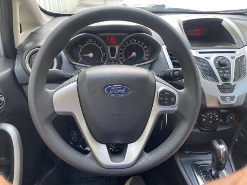 2011 Ford Fiesta SE
