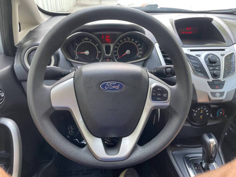 2011 Ford Fiesta SE
