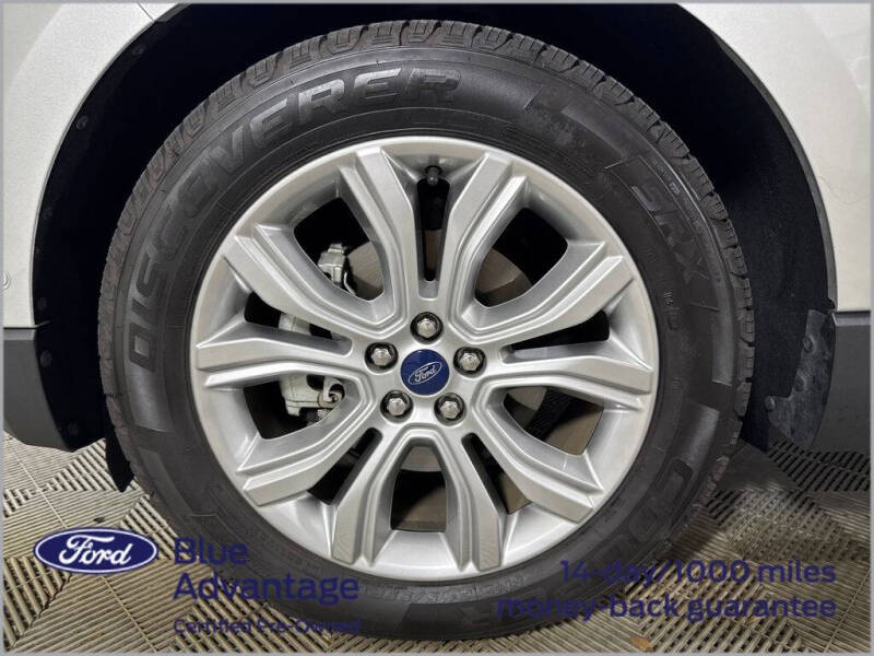 2019 Ford Edge Titanium