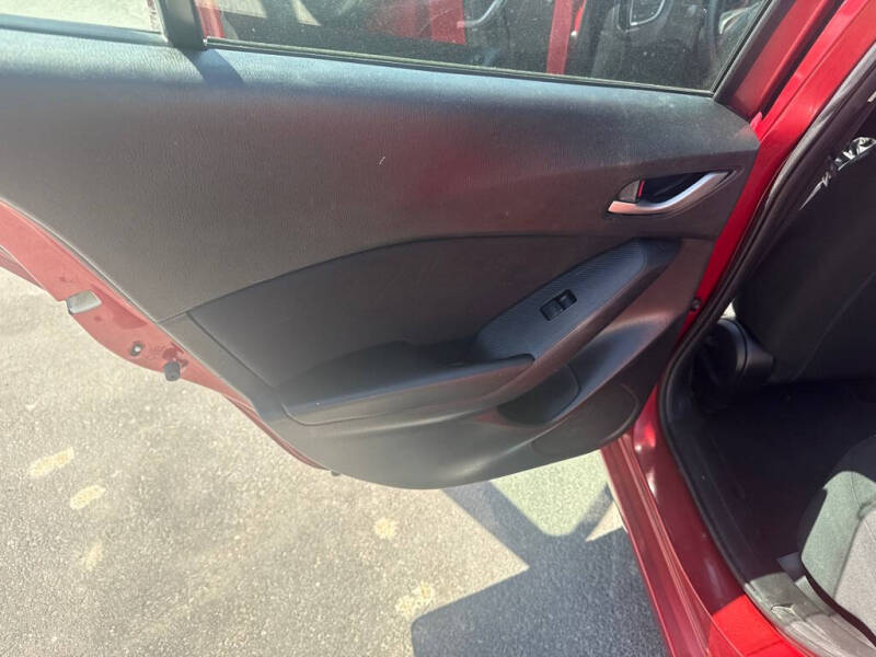 2015 Mazda MAZDA3 i Sport