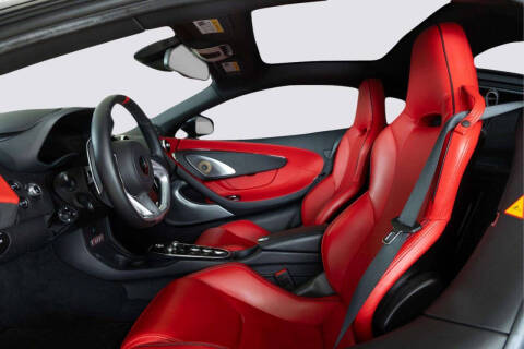 2023 McLaren GT