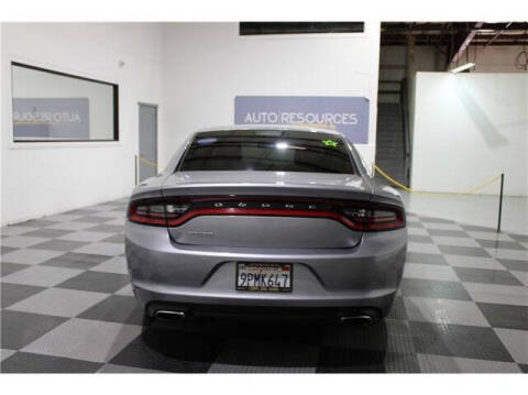 2017 Dodge Charger SE
