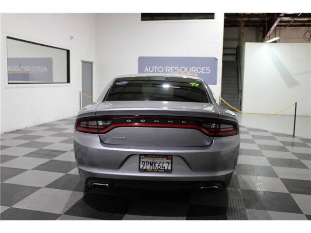 2017 Dodge Charger SE