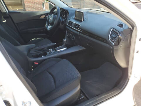 2015 Mazda MAZDA3 i Touring