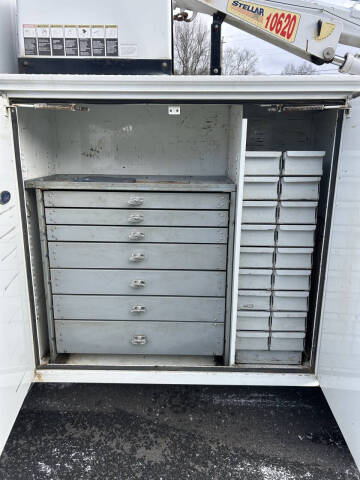 2006 Peterbilt 335 Mechanic's Truck