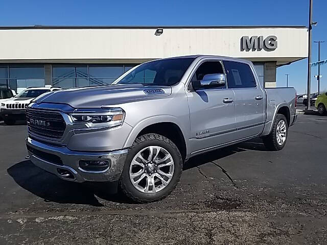 Used 2024 RAM Ram 1500 Pickup Limited with VIN 1C6SRFHT8RN211275 for sale in Bellefontaine, OH