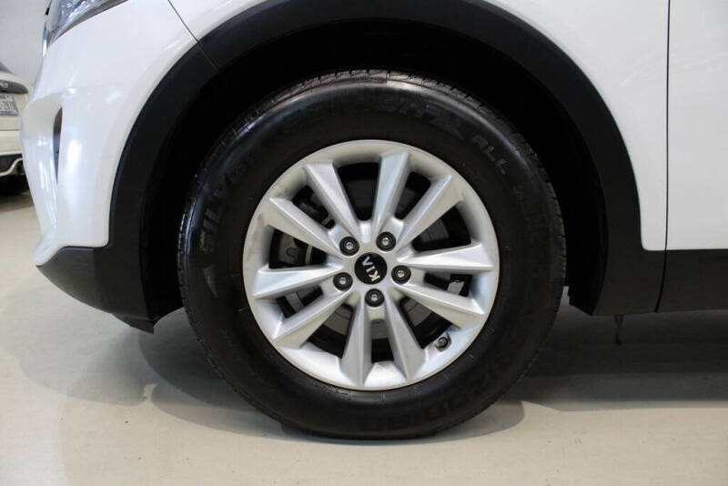 2020 Kia Sorento LX V6