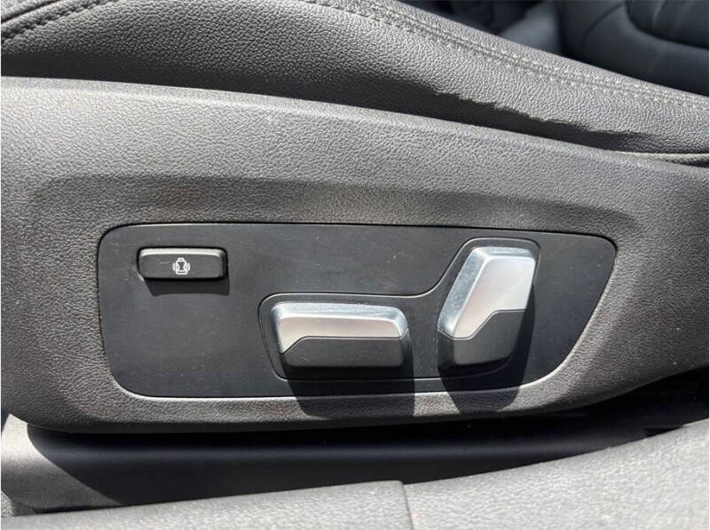 2020 BMW 3 Series 330i