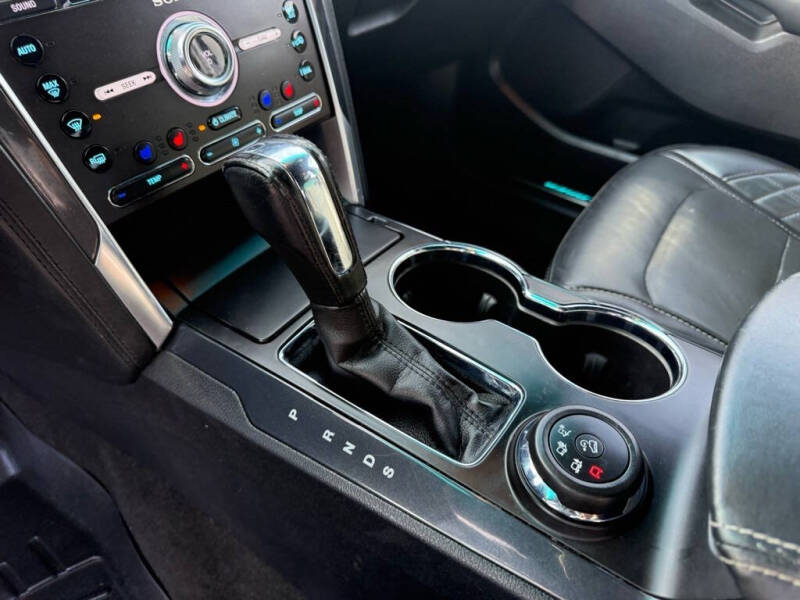 2017 Ford Explorer Platinum