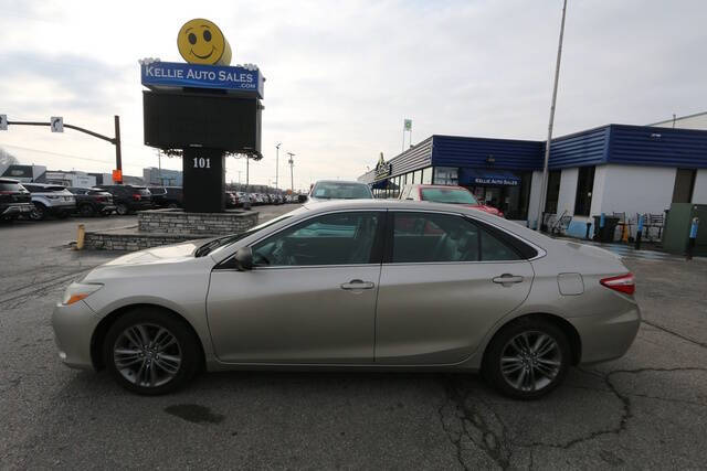 2017 Toyota Camry SE