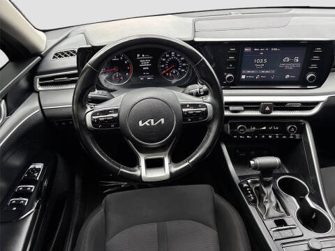 2022 Kia K5