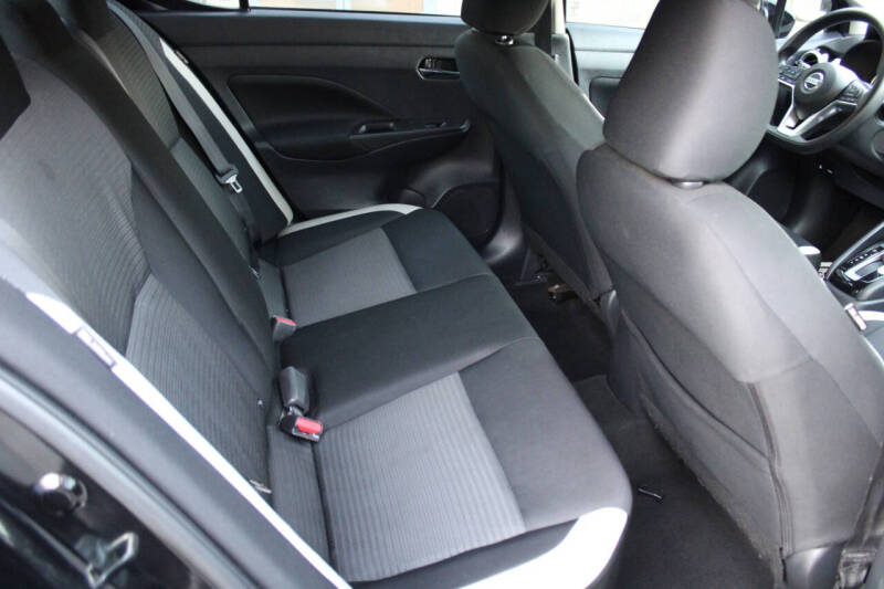 2022 Nissan Versa SV