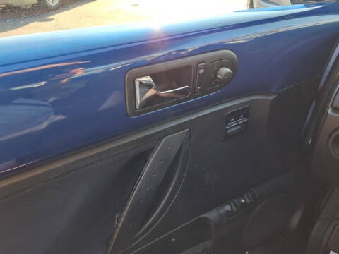 2008 Volkswagen New Beetle S