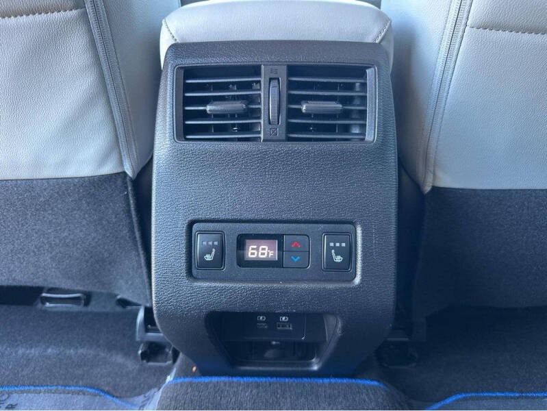 2023 Mitsubishi Outlander PHEV SEL