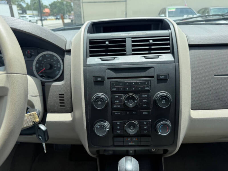 2010 Ford Escape XLS