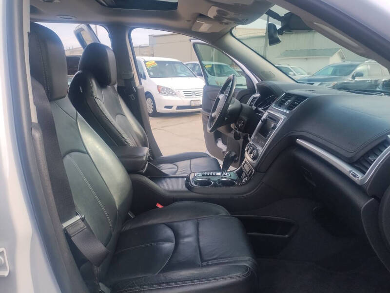 2016 GMC Acadia SLT-1