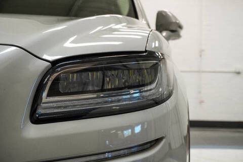 2019 Lincoln Nautilus Select