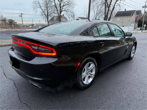 2017 Dodge Charger SE