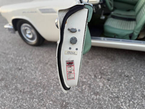 1957 Ford Thunderbird