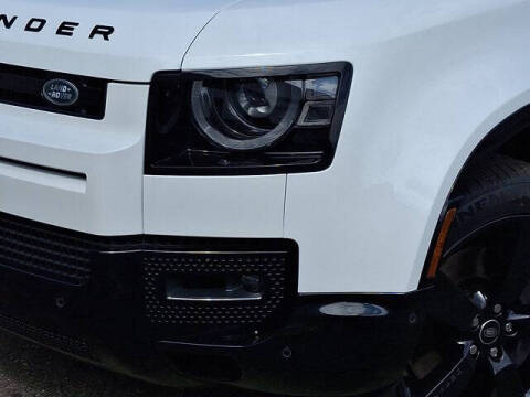 2025 Land Rover Defender 110 P500 X-Dynamic SE