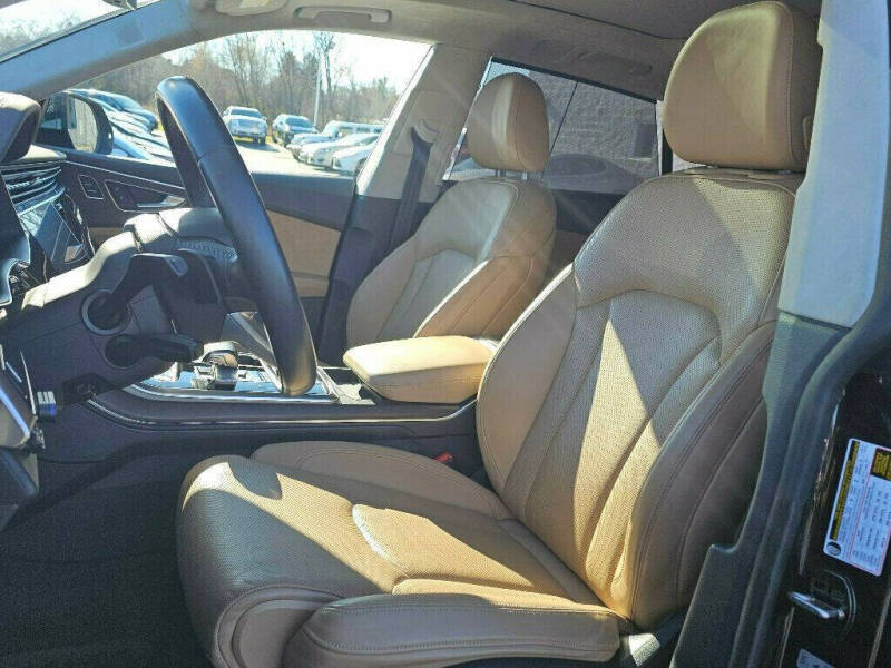 2019 Audi Q8 quattro Prestige 55 TFSI