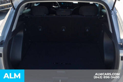 2025 Hyundai Kona SE