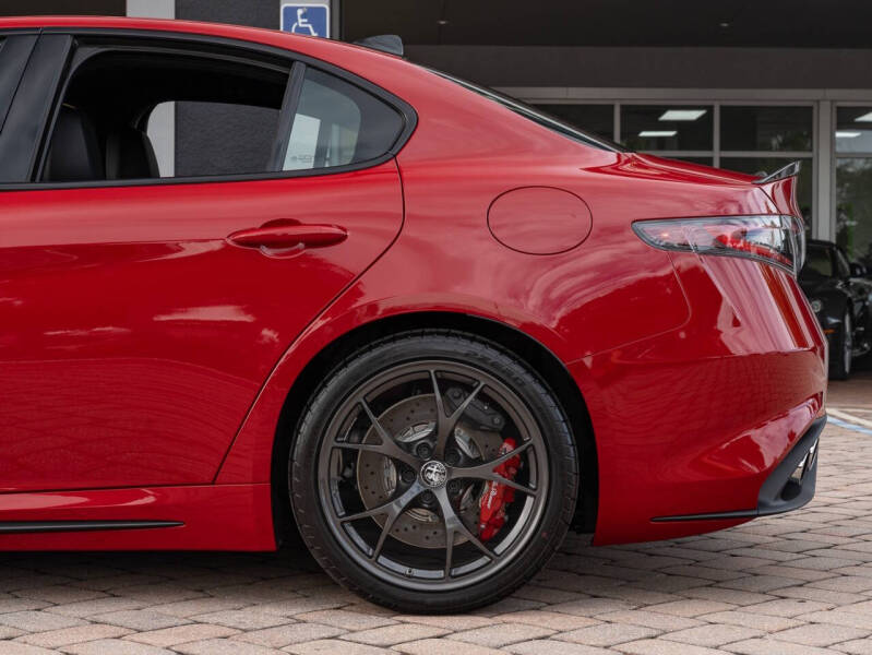 2024 Alfa Romeo Giulia Quadrifoglio