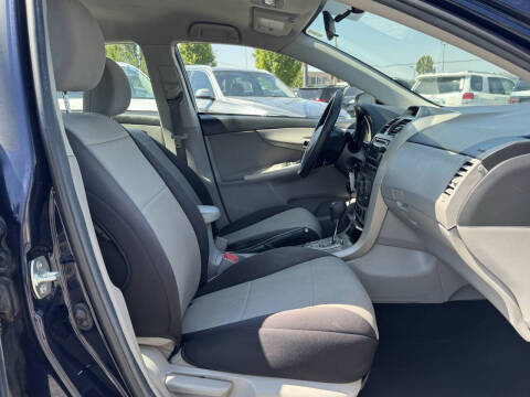 2012 Toyota Corolla LE
