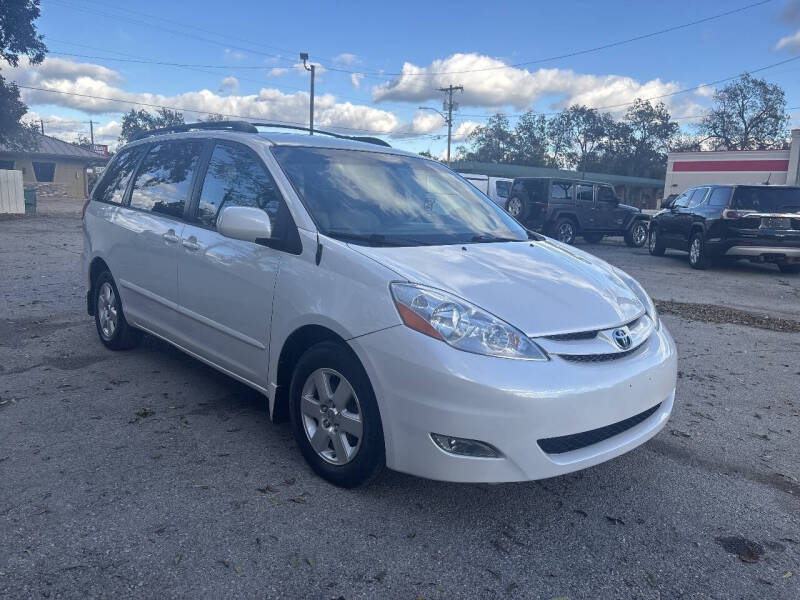 2008 Toyota Sienna XLE