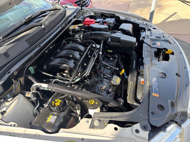2013 Ford Taurus SE