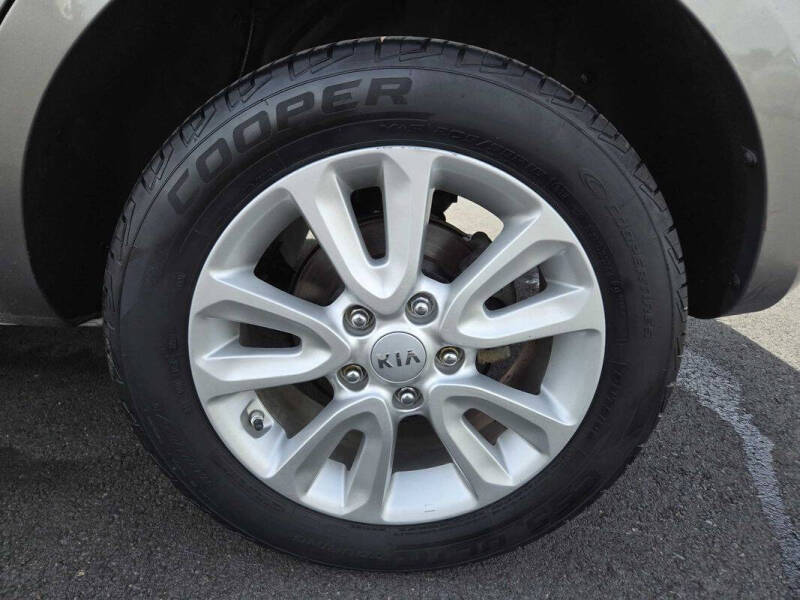 2013 Kia Soul +
