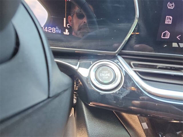 2025 Chevrolet Trax RS