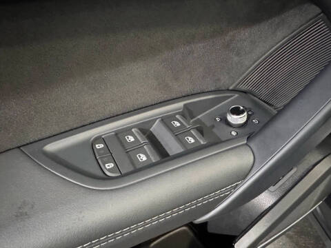 2024 Audi SQ5 3.0T quattro Premium Plus