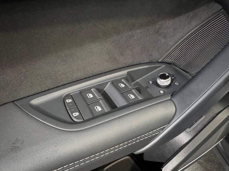 2024 Audi SQ5 3.0T quattro Premium Plus