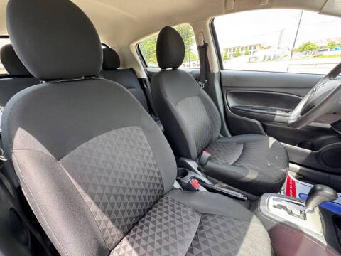 2024 Mitsubishi Mirage ES