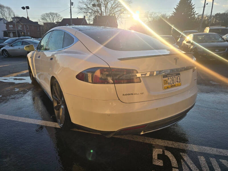 2015 Tesla Model S P85D