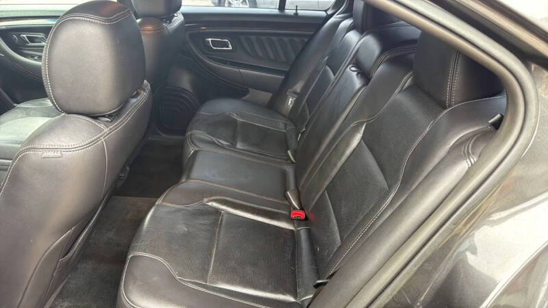 2016 Ford Taurus Limited