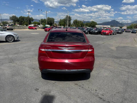2014 Chrysler 200 LX