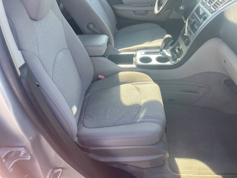 2009 GMC Acadia SLE-1