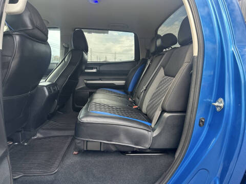 2018 Toyota Tundra SR5