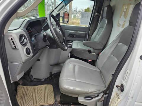 2015 Ford E-Series E-350 SD