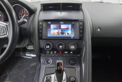 2018 Jaguar F-TYPE R