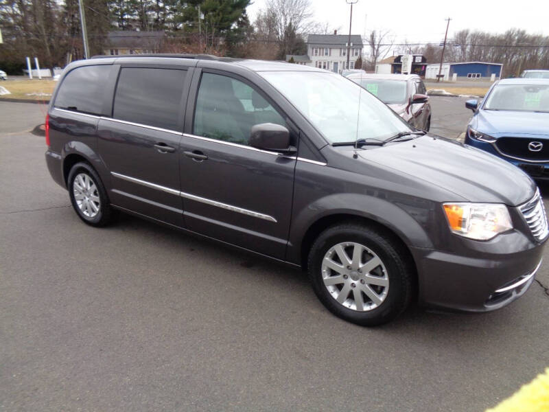 2016 Chrysler Town and Country Touring