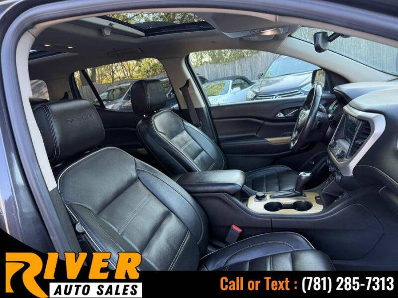 2017 GMC Acadia Denali