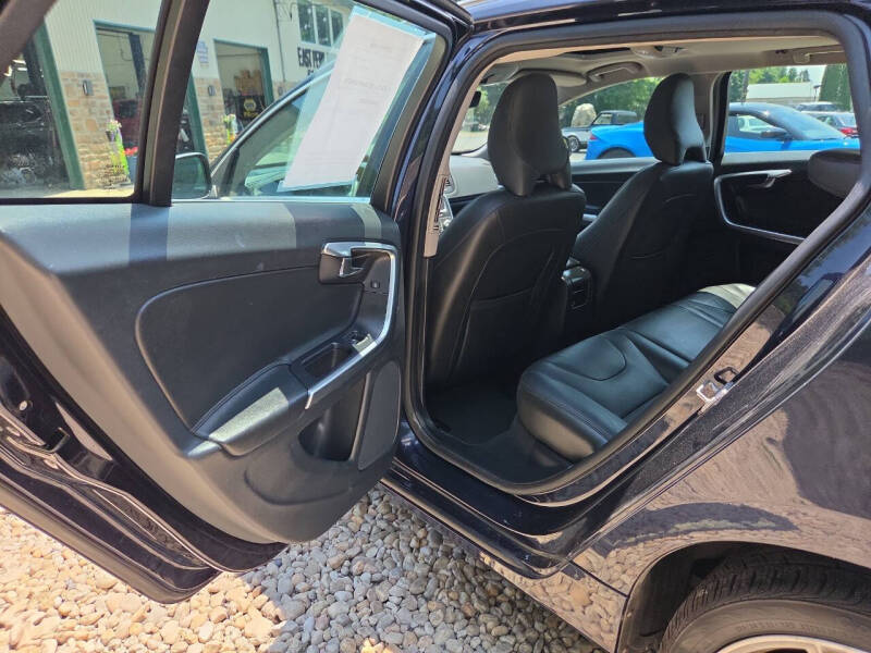 2016 Volvo V60 Premier - Photo 17