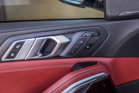 2021 BMW X6 xDrive40i