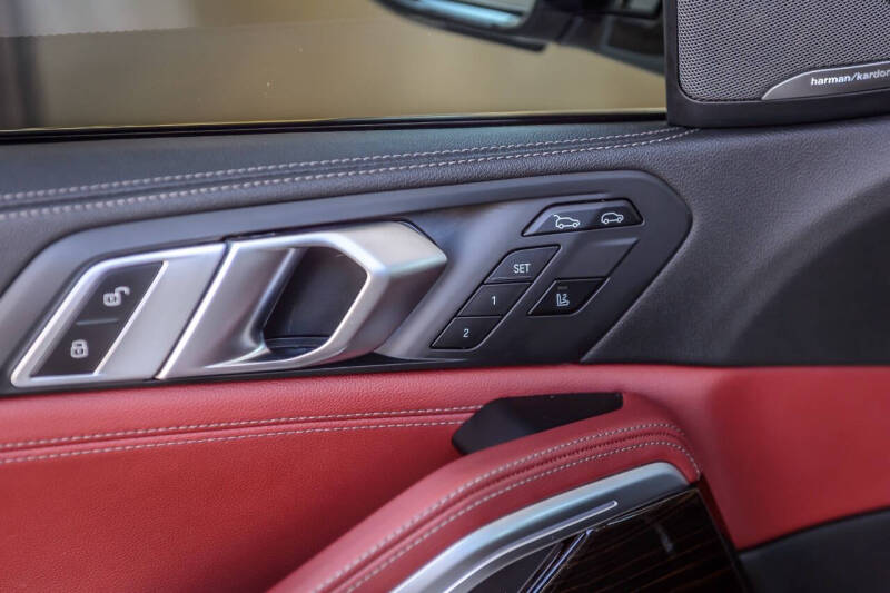 2021 BMW X6 xDrive40i