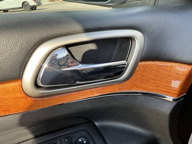 2011 Jeep Grand Cherokee Overland