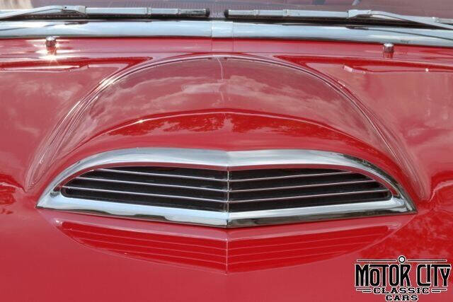 1957 Ford Thunderbird