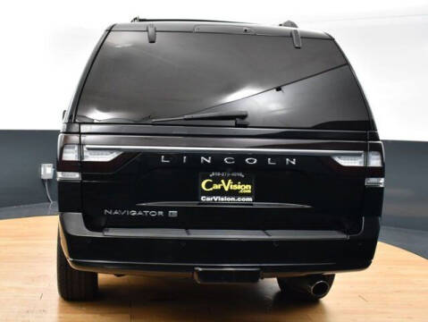 2017 Lincoln Navigator L Select